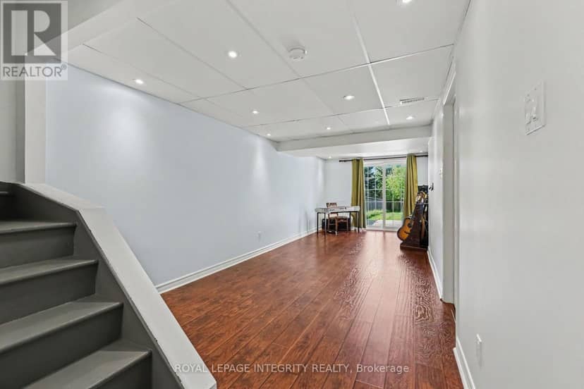 102 Hawktree Ridge — photo 19 of 27