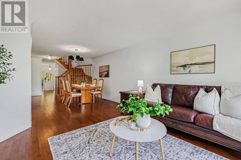 102 Hawktree Ridge, Ottawa, photo 7