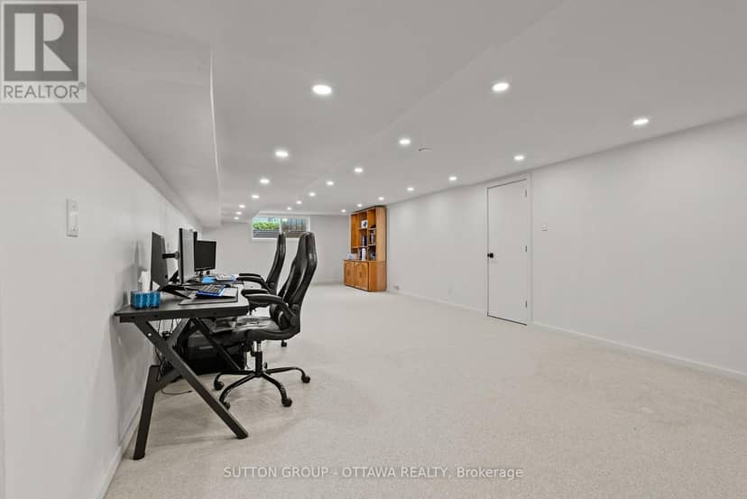 11 Lennon Drive — photo 40 of 40