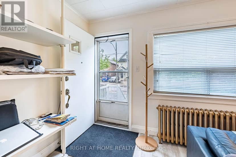 8 Savoy Avenue — photo 6 of 40