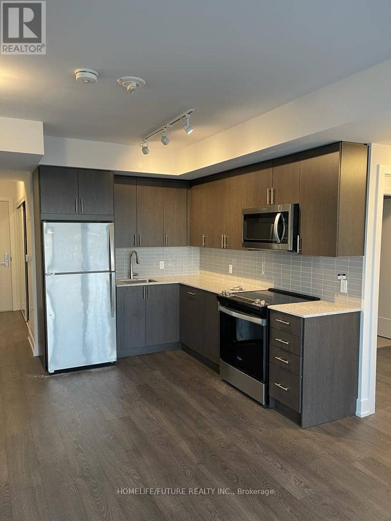 1116 - 2550 Simcoe Street N — photo 4 of 22