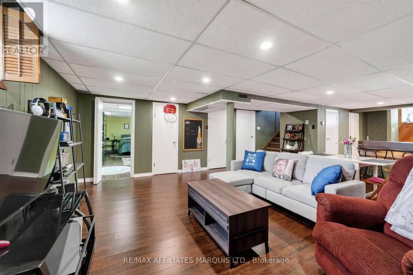 137 Jarvis Street — photo 27 of 40