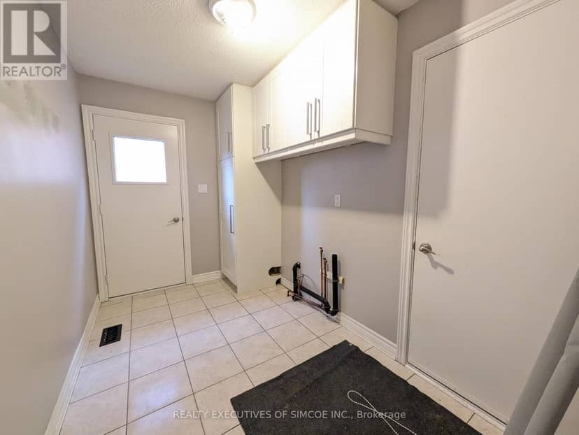 75 James Street — photo 13 of 24