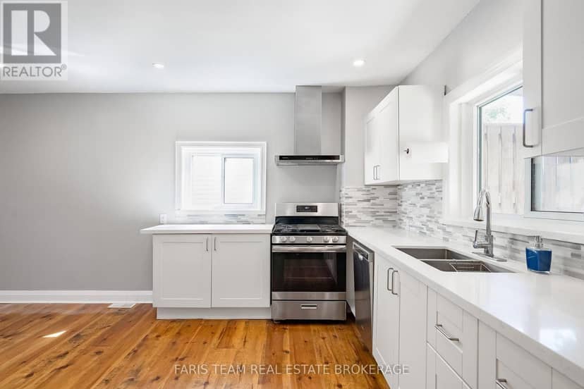 277 Gloucester Street — photo 5 of 30