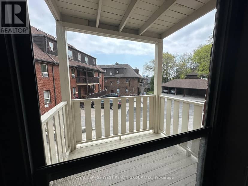 27 Mossom Road W, Toronto, photo 5