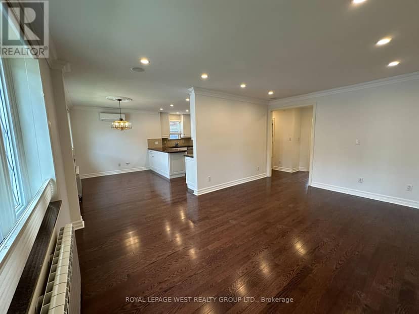 27 Mossom Road W, Toronto, photo 8