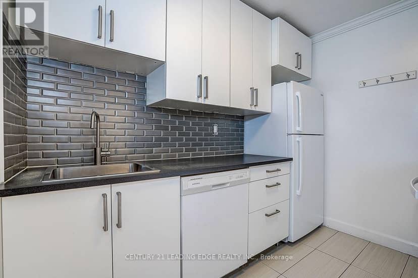 201 - 235 Grandravine Drive — photo 24 of 40