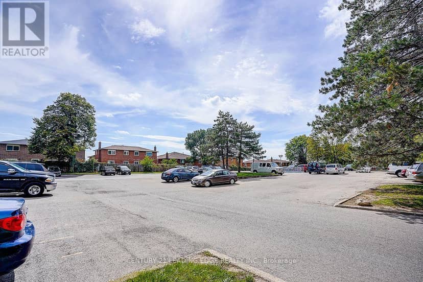 201 - 235 Grandravine Drive, Toronto, photo 4