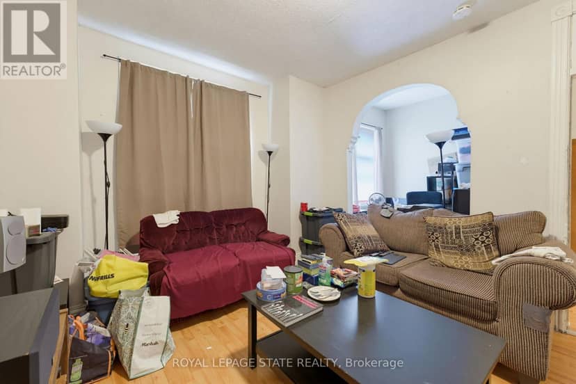 113 Wentworth Street S — photo 11 of 40