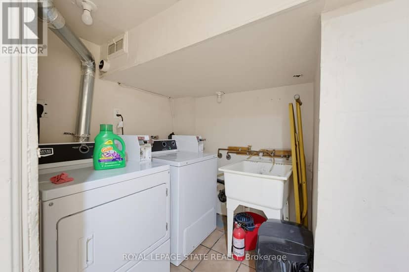 113 Wentworth Street S — photo 22 of 40
