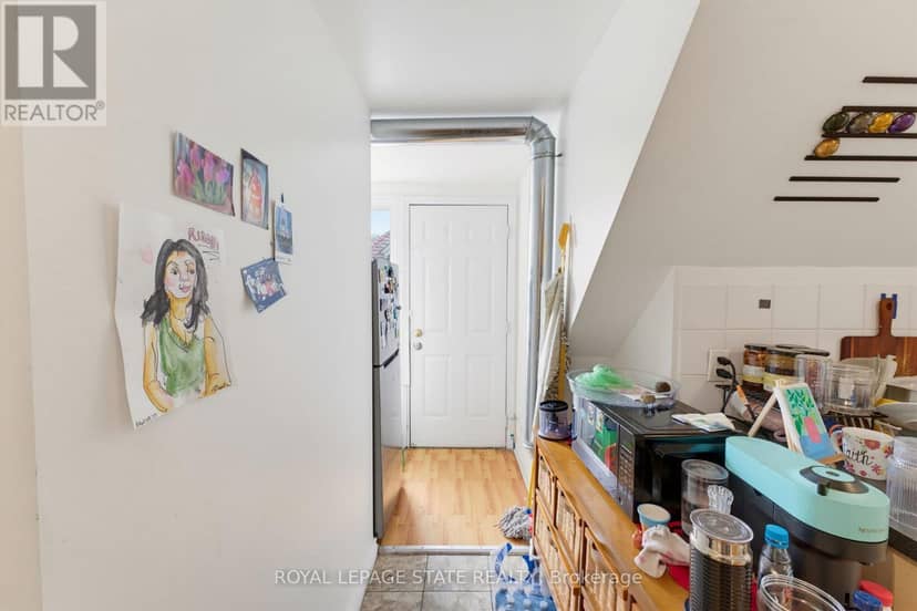 113 Wentworth Street S — photo 34 of 40