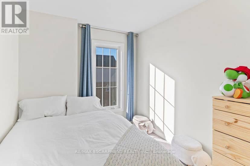 28 Canary Grass Boulevard — photo 36 of 40