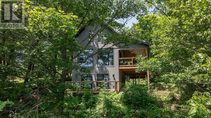 1005 Macdonald Lane — photo 8 of 40