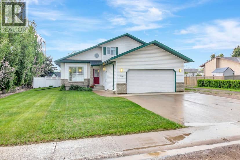 506 2nd Street E, Maidstone, photo 3