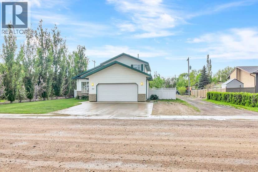 506 2nd Street E, Maidstone, photo 4