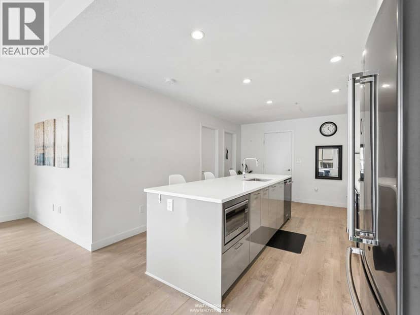 405 3581 ROSS DRIVE, Vancouver, photo 7
