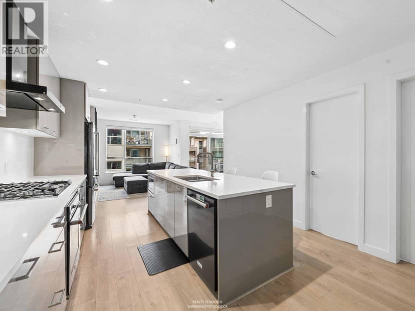 405 3581 ROSS DRIVE, Vancouver, photo 6