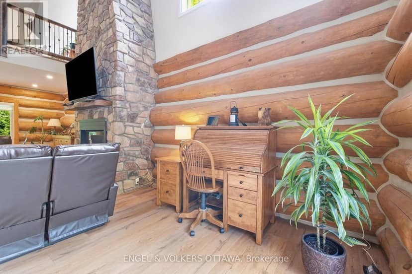 935 Kippen Road — photo 9 of 40