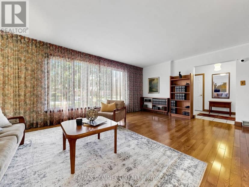 90 Sylvan Avenue, Toronto, photo 4