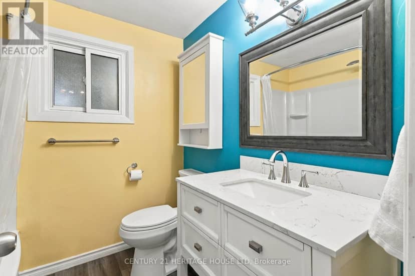 44 Sasha Crescent — photo 18 of 32