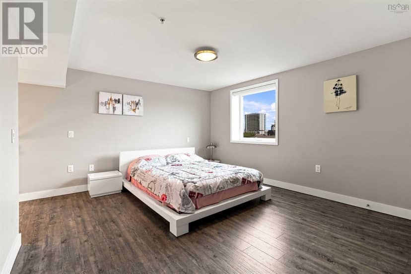 213 5662 Roberts Street — photo 28 of 40