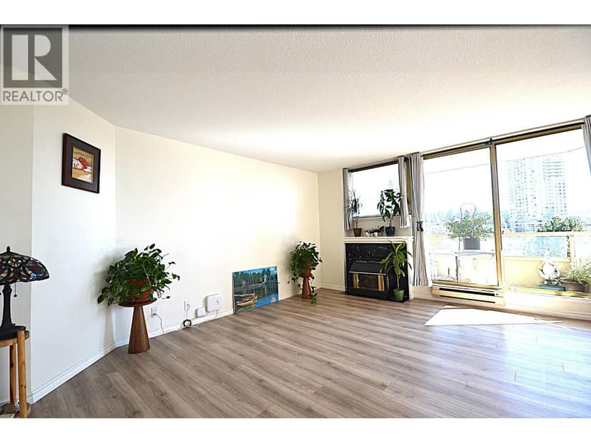 801 738 FARROW STREET, Coquitlam, photo 3