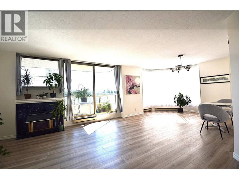 801 738 FARROW STREET, Coquitlam, photo 2