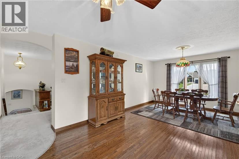 13 ST LADISLAUS Street — photo 13 of 40