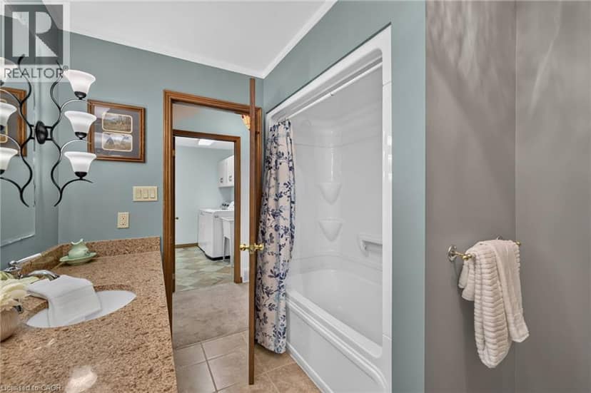 13 ST LADISLAUS Street — photo 21 of 40