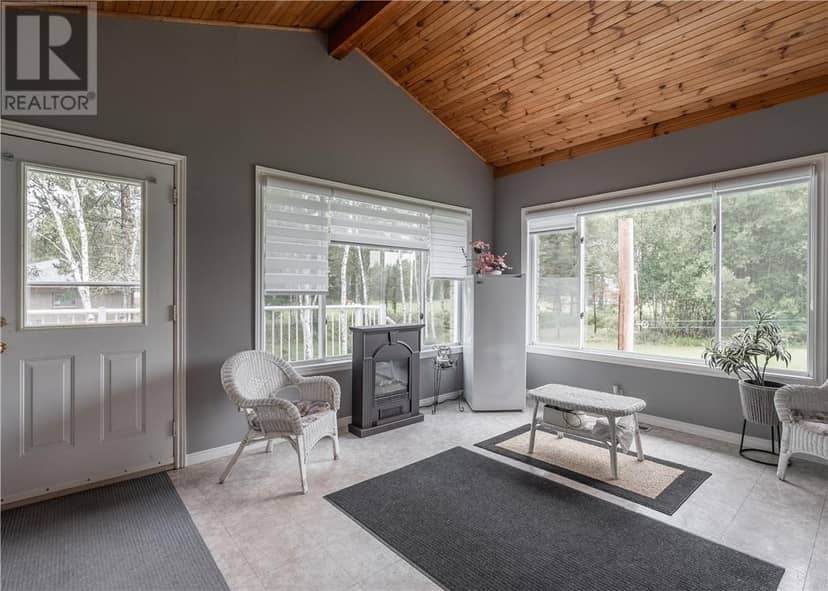 636 Gravel Drive, Hanmer, photo 4