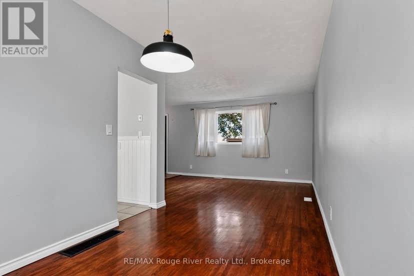 8 - 137 Furnace Street — photo 12 of 36