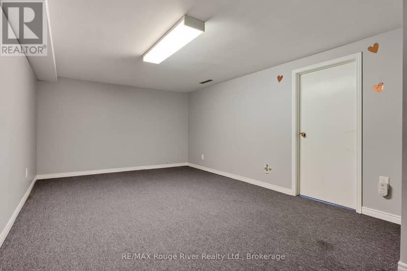 8 - 137 Furnace Street — photo 28 of 36