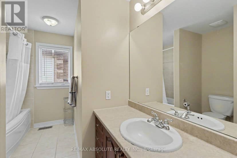 113 Sirocco Crescent — photo 19 of 34