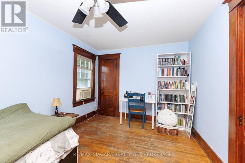 4864 Simcoe Street — photo 19 of 32