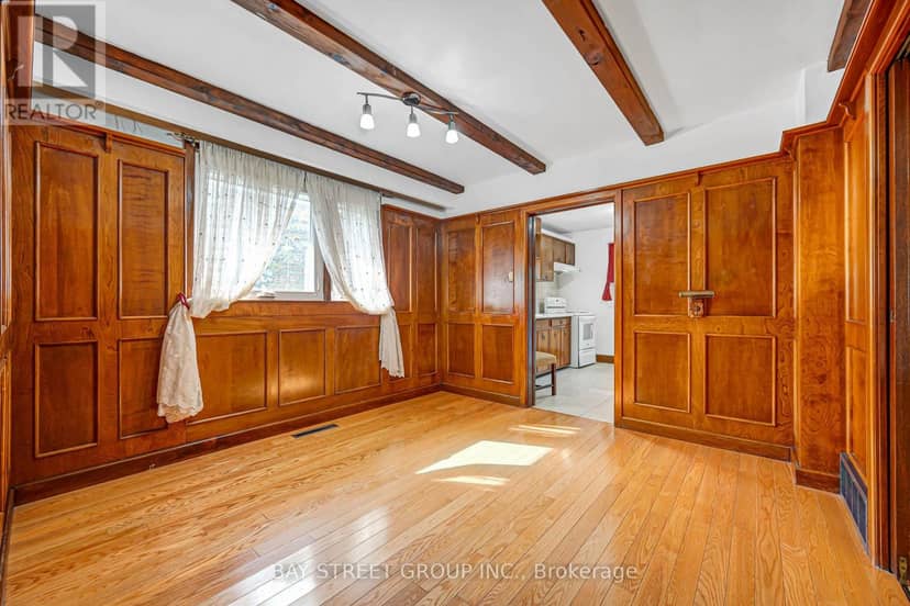 260 Moore Park Avenue — photo 13 of 40