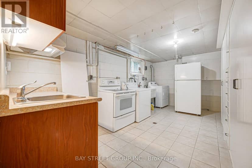 260 Moore Park Avenue — photo 30 of 40