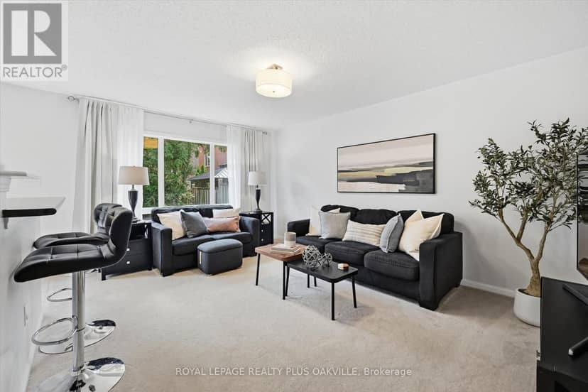 4080 Donnic Drive, Burlington, photo 7