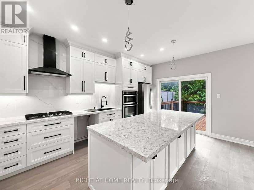 1530 Portsmouth Place — photo 3 of 17