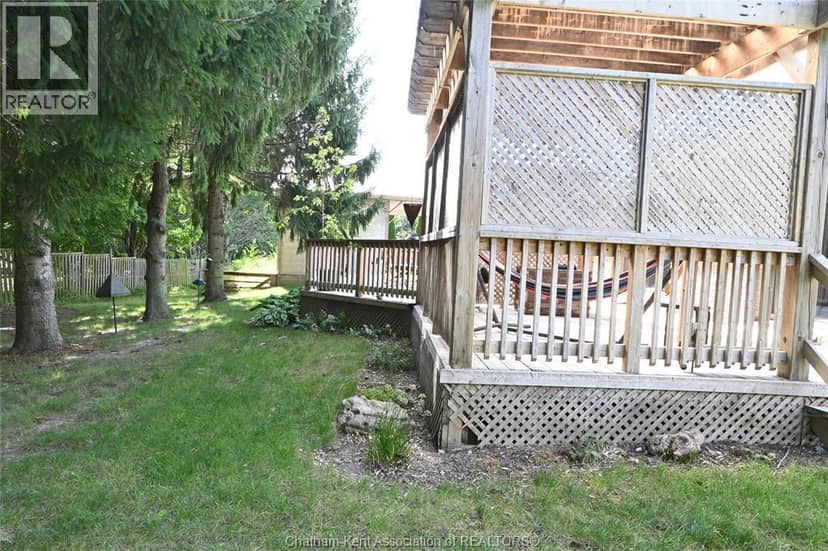 5 Parkside CRESCENT — photo 34 of 36