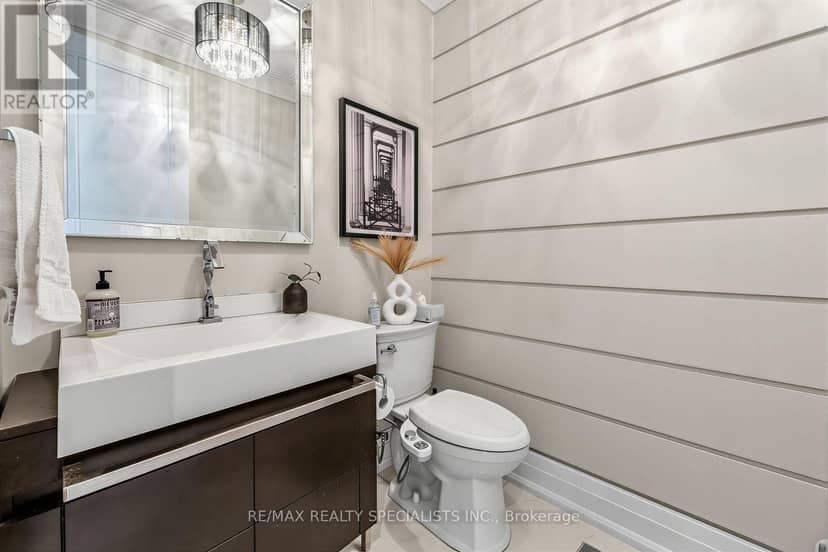 1534 Trotwood Avenue — photo 13 of 37