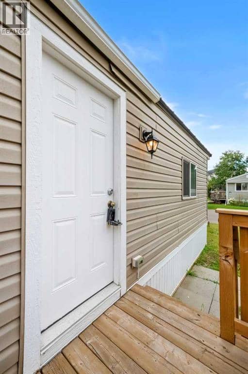 40, 6220 17 Avenue SE — photo 23 of 39