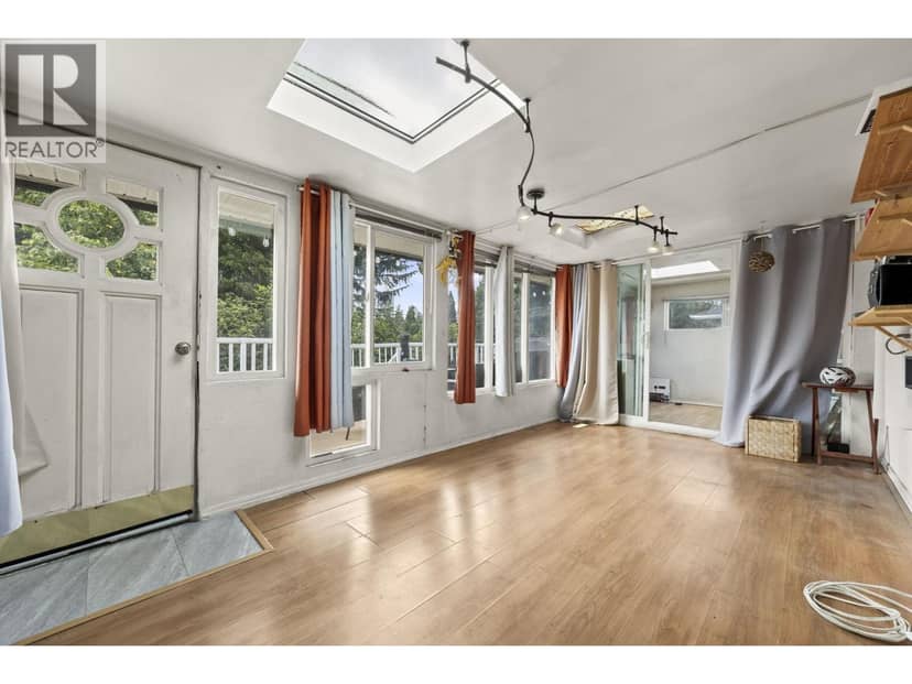 300 TENTH AVENUE, New Westminster, photo 8
