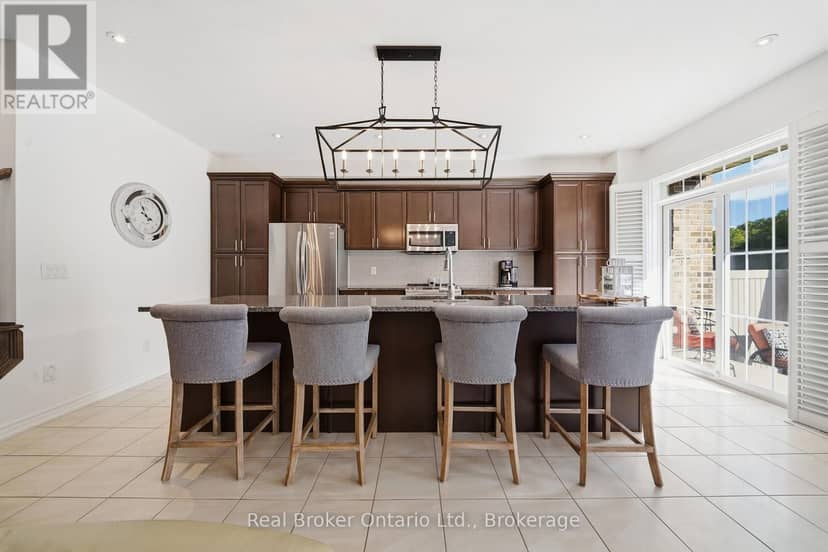 11 - 80 Willow Street, Brant, photo 8