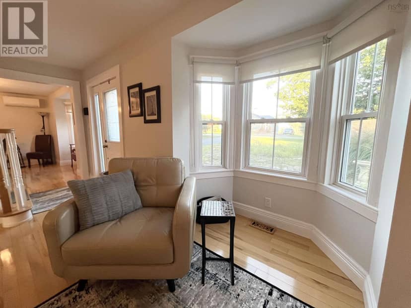 904 Port Latour Road — photo 9 of 40