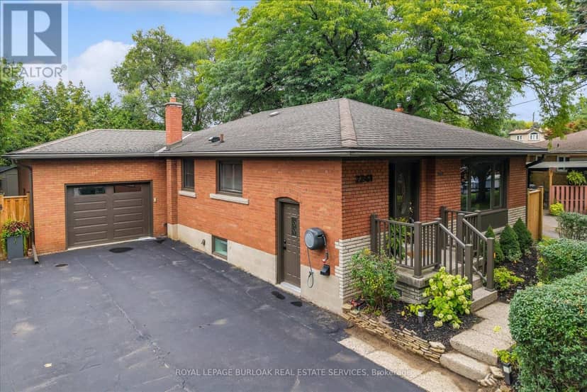 2241 Joyce Street — photo 3 of 40