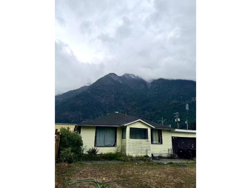 626 HUDSON BAY STREET, Hope, Hope