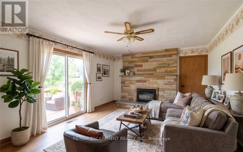 2407 Caistor Centre Road — photo 16 of 40