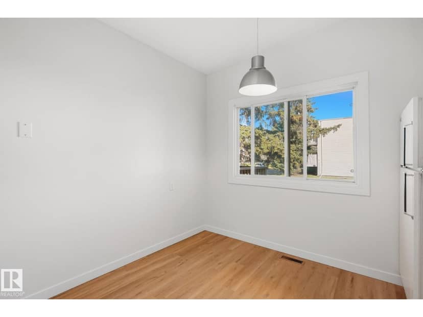 8928 D 144 AV NW — photo 11 of 25