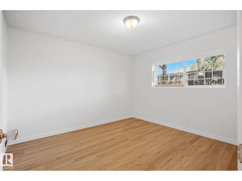 8928 D 144 AV NW — photo 20 of 25