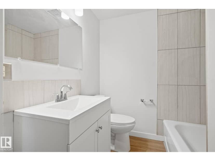 8928 D 144 AV NW — photo 21 of 25